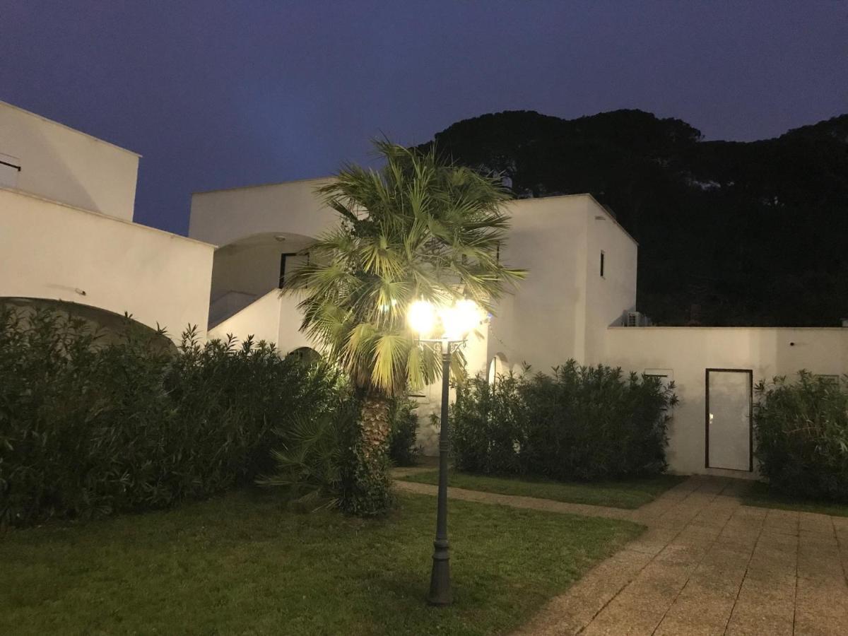 Beach Cannes Bungalows 勒卡内 外观 照片