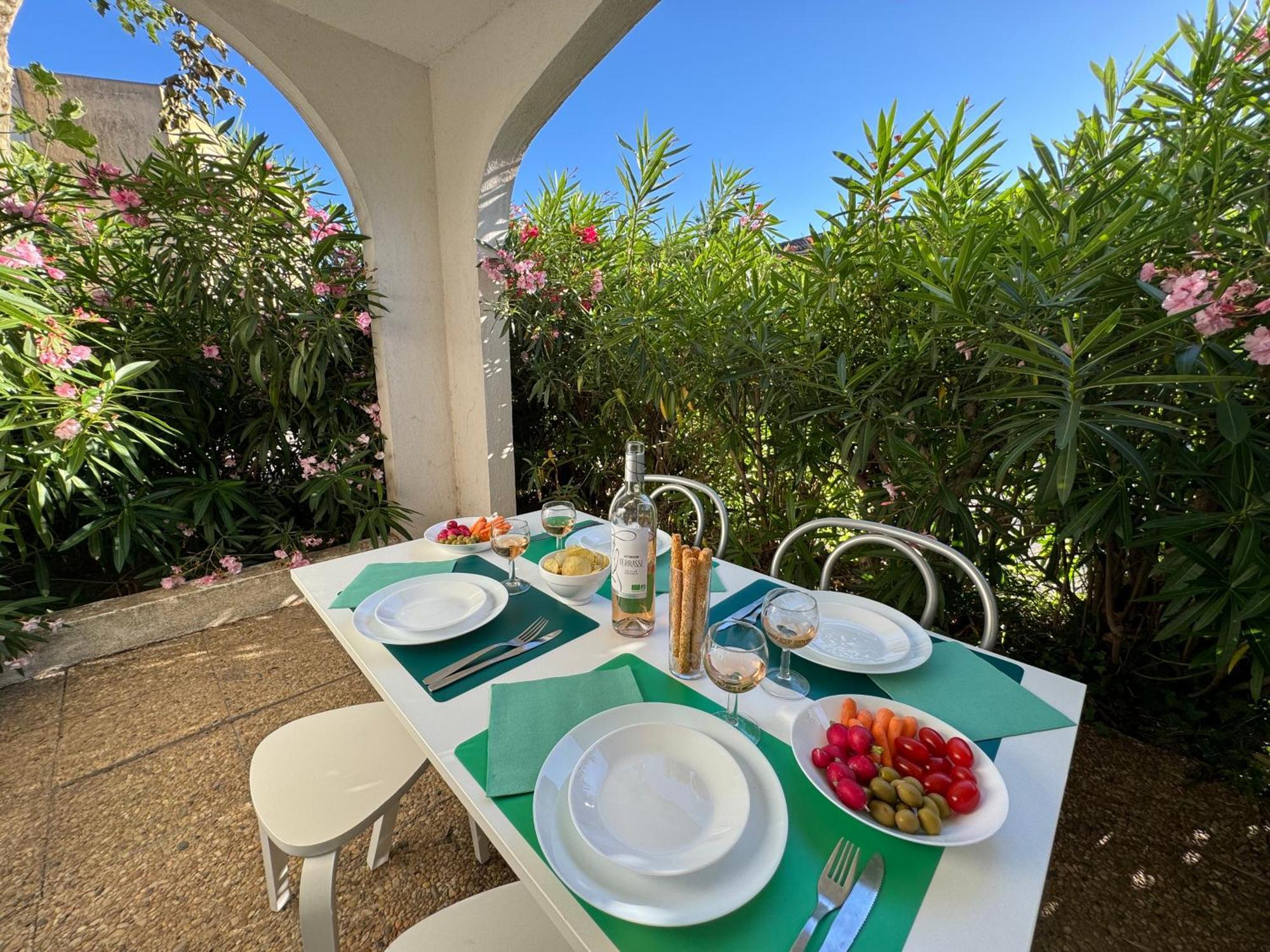 Beach Cannes Bungalows 勒卡内 外观 照片