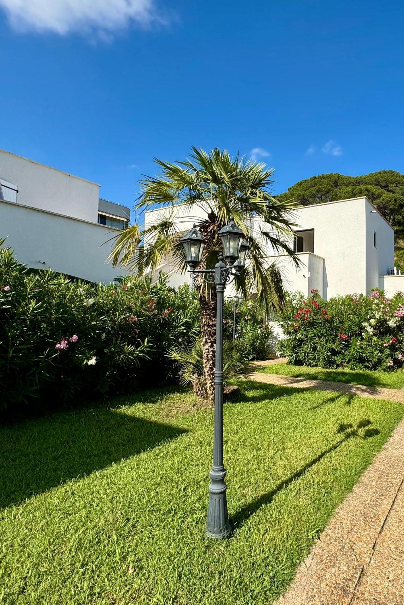Beach Cannes Bungalows 勒卡内 外观 照片