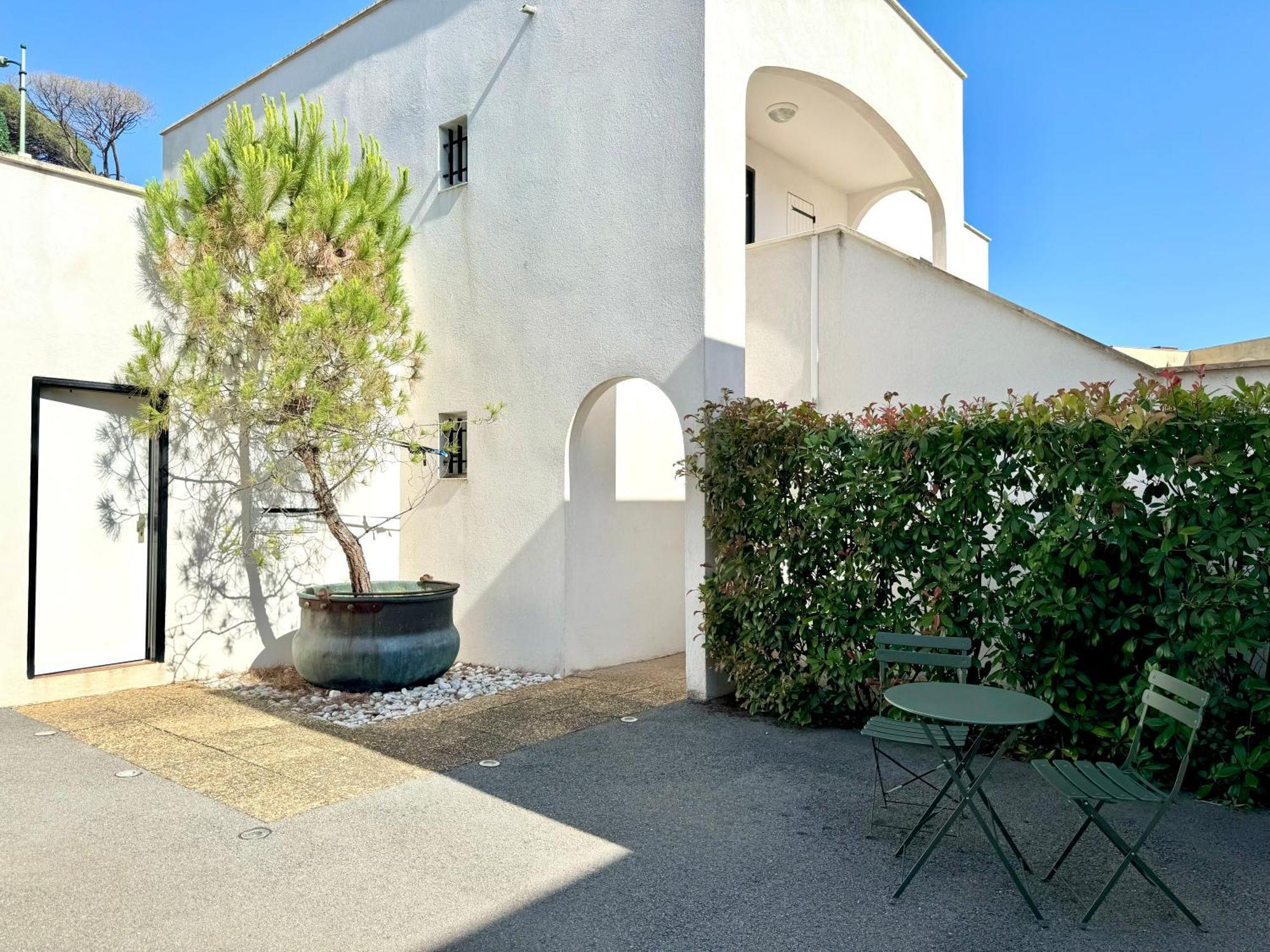 Beach Cannes Bungalows 勒卡内 外观 照片