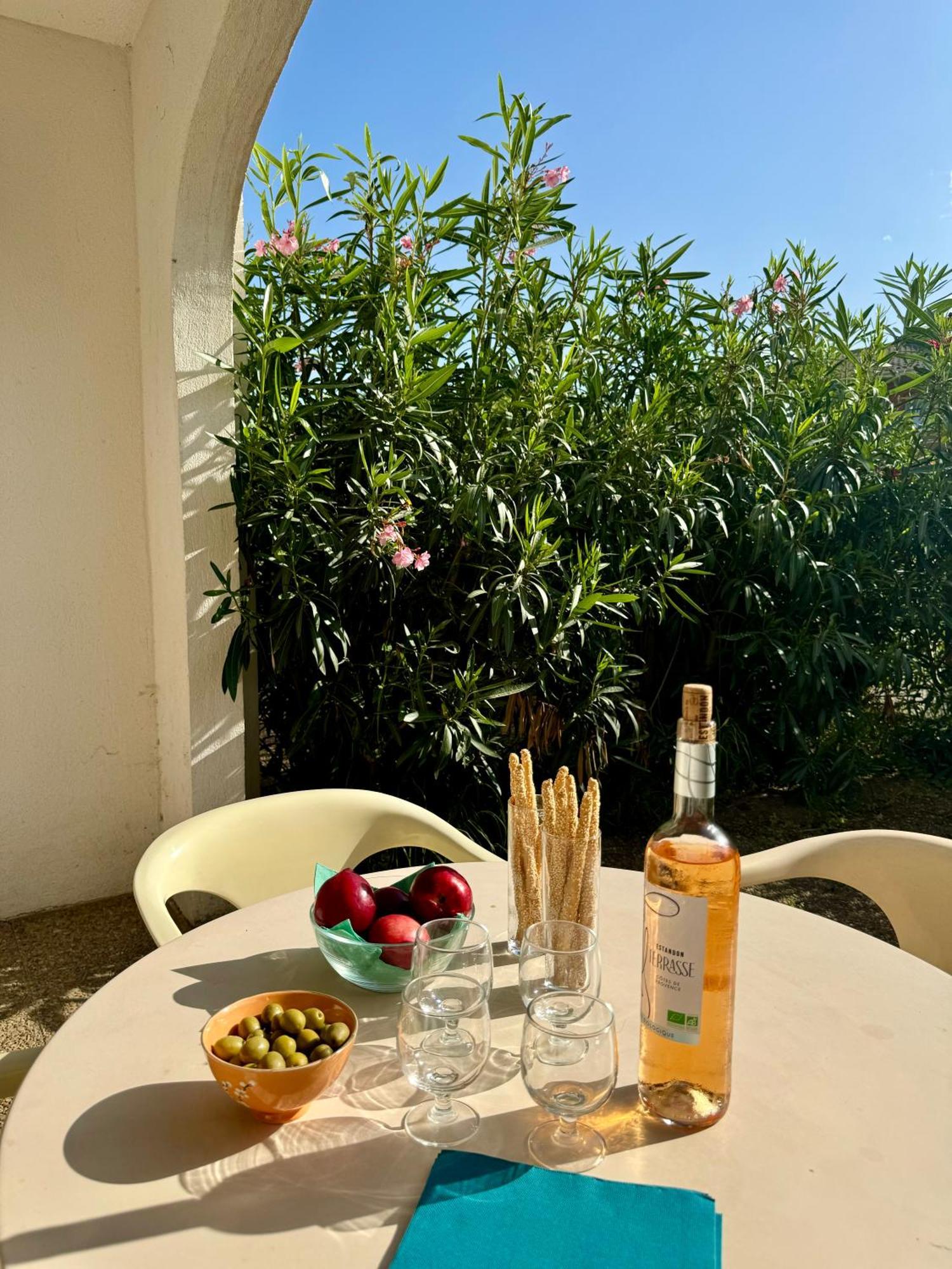 Beach Cannes Bungalows 勒卡内 外观 照片
